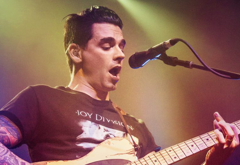 Dashboard Confessional with Vinyl Theatre at Summit Denver Greeblehaus