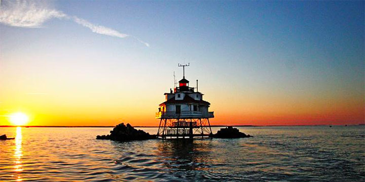Thomas Point Shoal Lighthouse | Best Things To Do in Annapolis, Maryland
