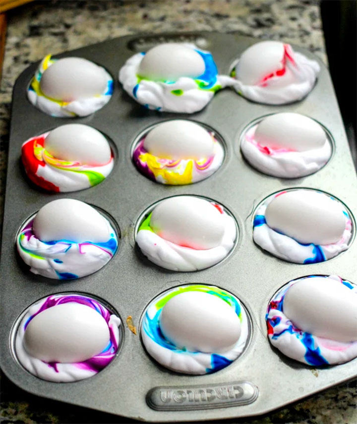 Easter Crafts & Recipes - Tie Dyed Easter Eggs